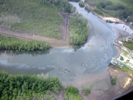Δεκάδες νεκροί από βύθιση υπερφορτωμένου πλοιαρίου στον ποταμό Νίγηρα