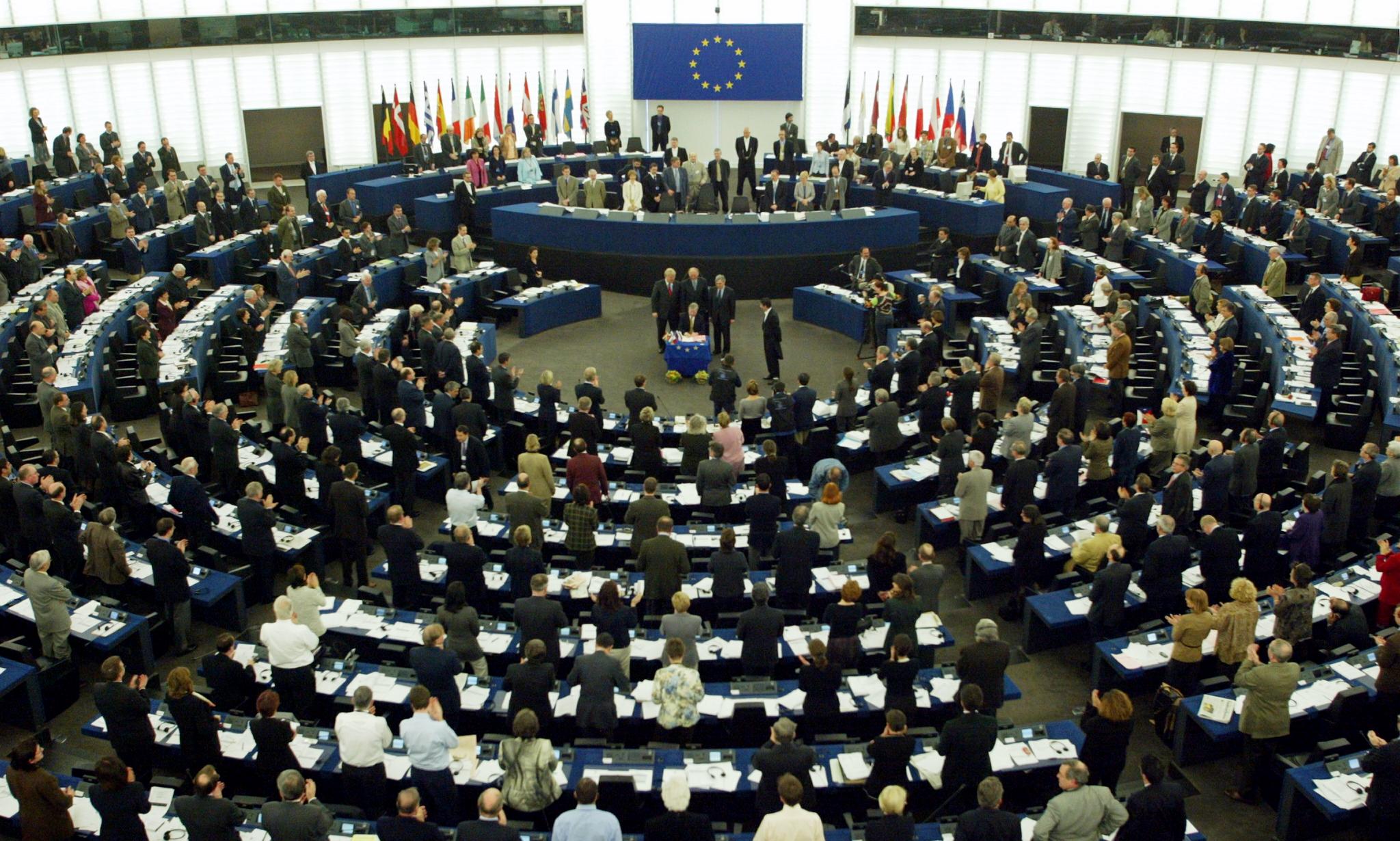 Προς ψήφιση στο Ευρωκοινοβούλιο τα πορίσματα για την τρόικα