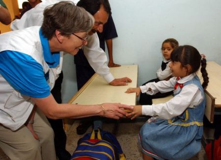 UNICEF: Δεκαοκτώ παιδιά μολύνονταν κάθε ώρα από τον ιό HIV