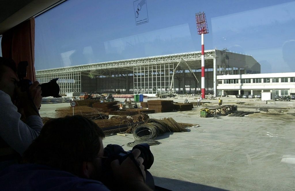 Εκκρεμότητες και καθυστερήσεις δυναμιτίζουν τις αποκρατικοποιήσεις