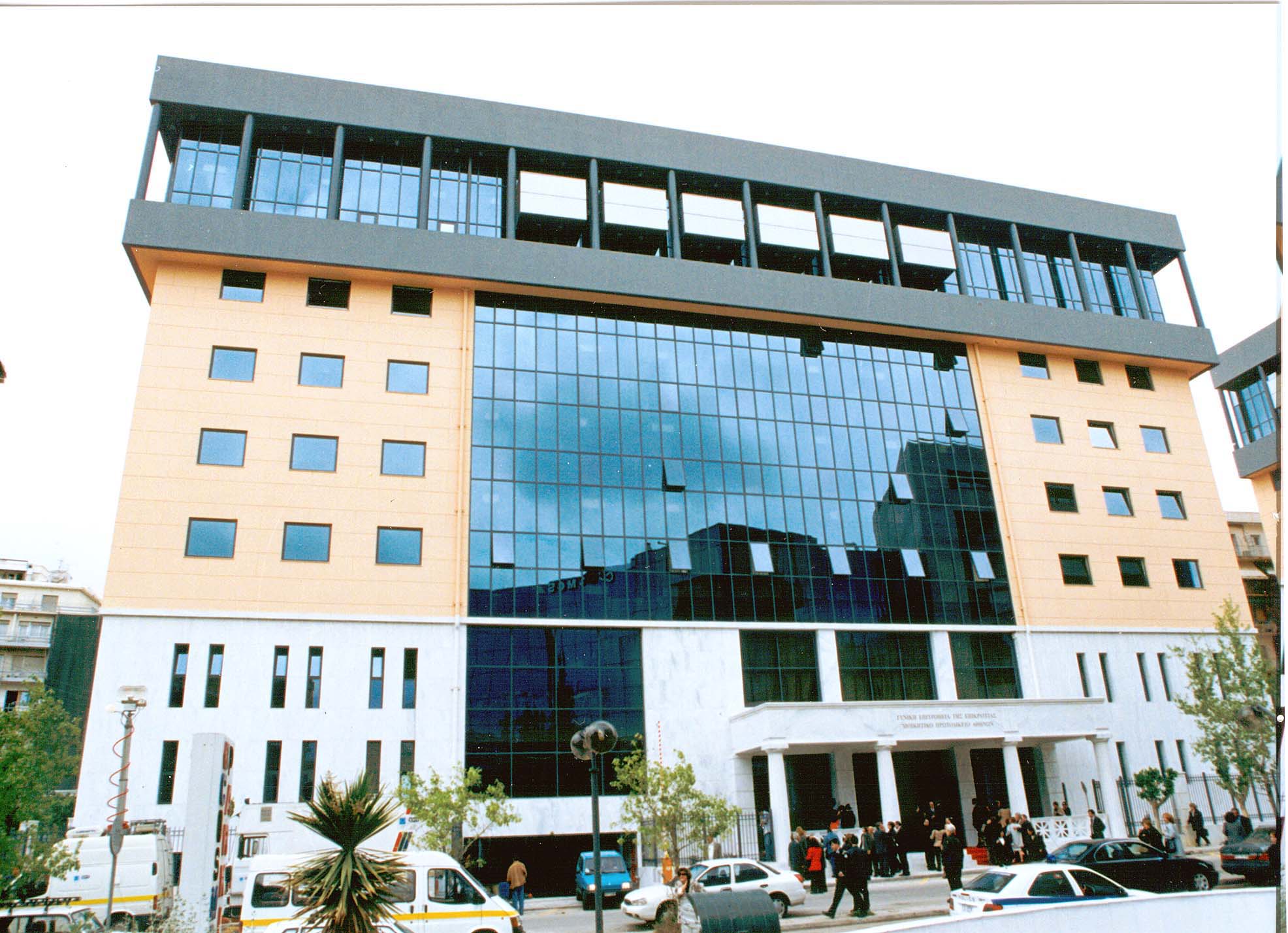 Περισσότερες από 400.000 υποθέσεις εκκρεμούν στα διοικητικά δικαστήρια