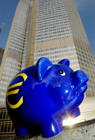 Οι αποταμιευτές γίνονται επενδυτές