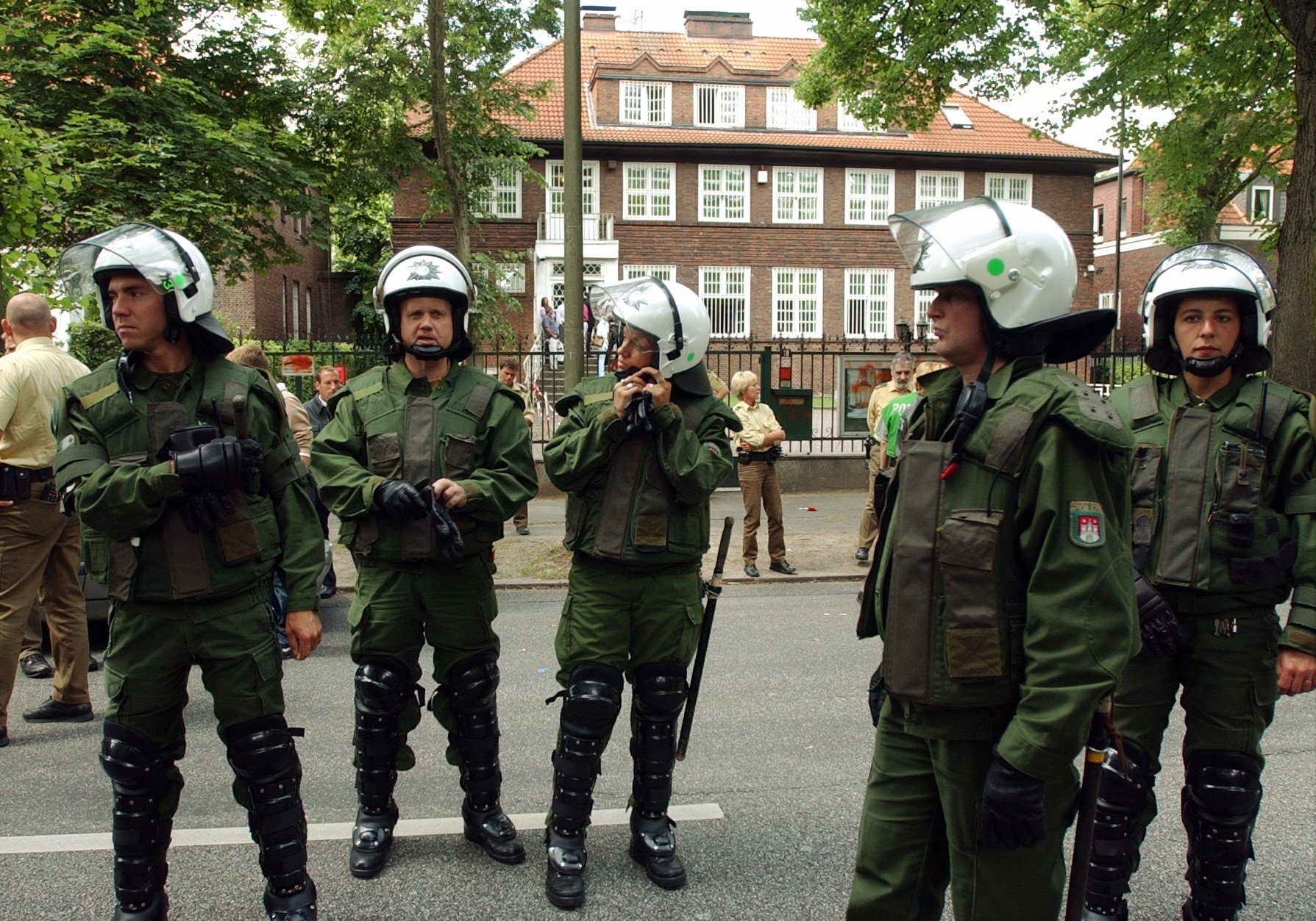 Γερμανία: Αστυνομικοί μετέτρεψαν άσκηση εξομοίωσης σε αληθινή μάχη