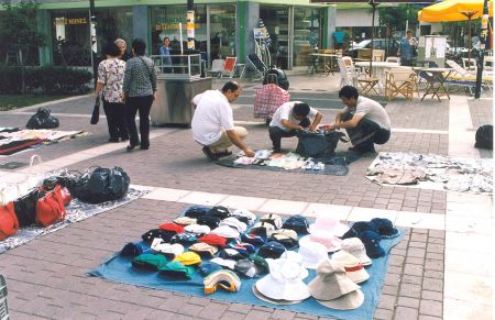 Νέο σώμα στη μάχη για την πάταξη του παρεμπορίου