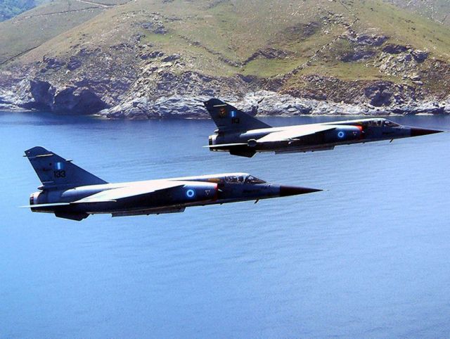 Greek and Turkish fighters in dogfights over North Aegean | tovima.gr
