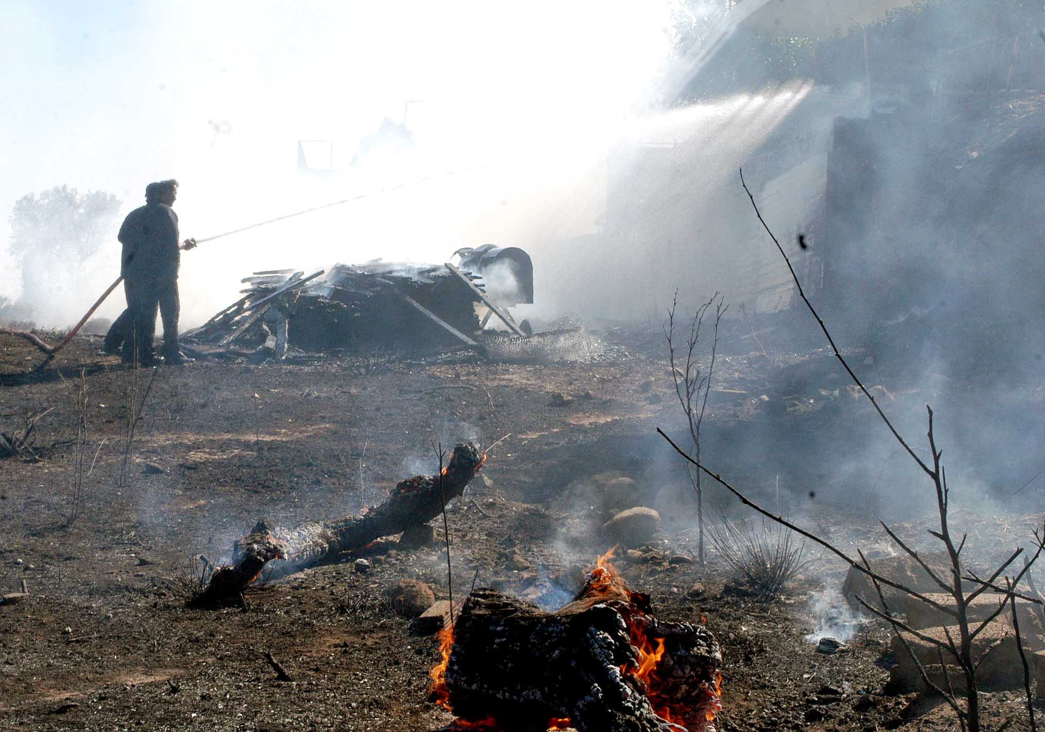 Για εμπρησμό από αμέλεια στο Δήλεσι Βοιωτίας συνελήφθη 76χρονος