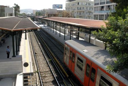 Απόπειρα εμπρησμού σε εκδοτήριο εισιτηρίων του ΗΣΑΠ