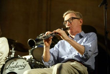 Γούντι Άλεν: Ποτέ δεν κακοποίησα σεξουαλικά την κόρη μου