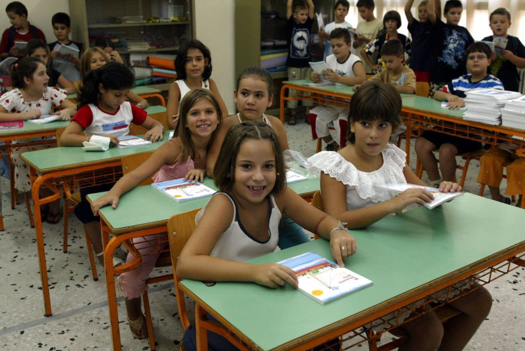 Την κατάργηση της «διαγωγής» στα σχολεία προανήγγειλε ο υπουργός