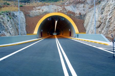 Δημοπρατείται εντός των ημερών o οδικός άξονας Πάτρα-Πύργος