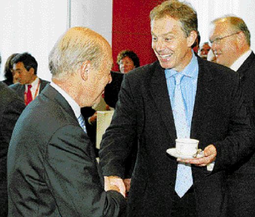 Οι συνομιλίες Σημίτη – Μπλερ για τα Γλυπτά