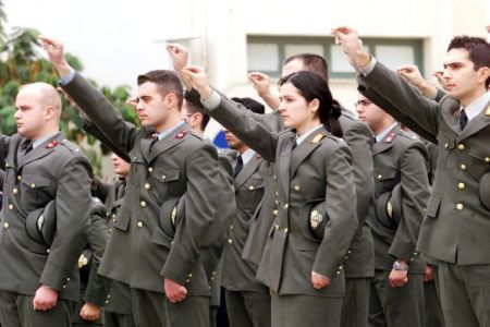 Δικαστικές βόμβες με τα ειδικά μισθολόγια