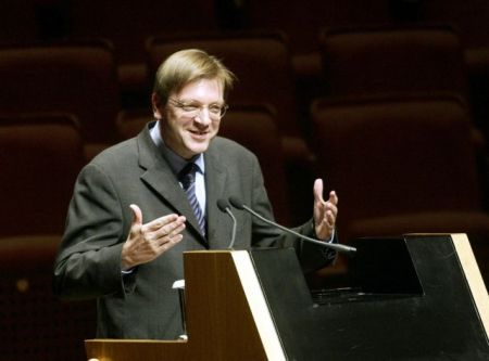 Φέρχοφσταντ: Η Βρετανία θα μπορούσε να παραμείνει στην ΕΕ