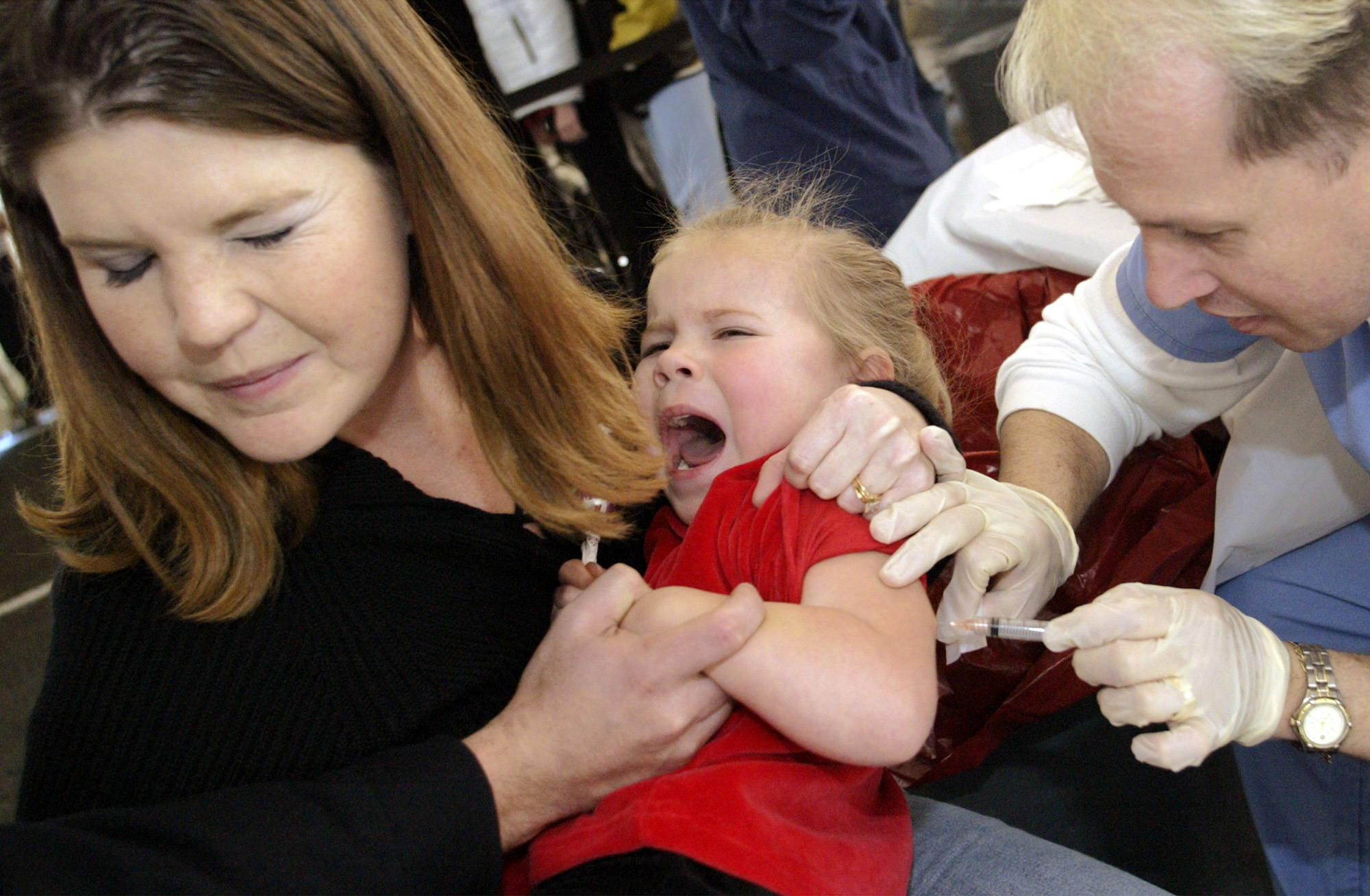 Περικοπές επιδομάτων σε όσους δεν εμβολιάζουν τα παιδιά τους