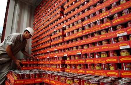 ΕΛΣΤΑΤ: Βουτιά των εξαγωγών τον Μάϊο λόγω πετρελαιοειδών