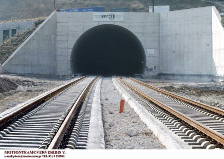 ΜΕΤΚΑ – ΕΡΓΟΣΕ: Υπογραφή σύμβασης σιδηροδρομικού έργου Κιάτο-Ροδοδάφνη