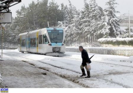 Πώς κόπηκε στα δύο το σιδηροδρομικό δίκτυο της χώρας –  Η περιπέτεια που έζησαν επιβάτες και εργαζόμενοι