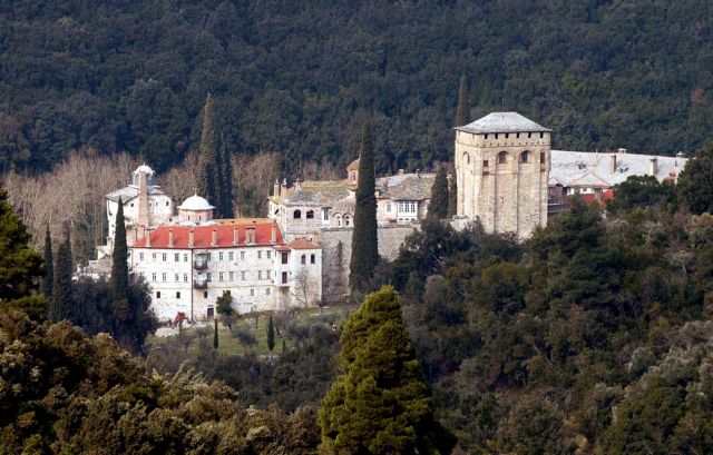 One monk dies, two firefighters injured in traffic accident on Mount Athos