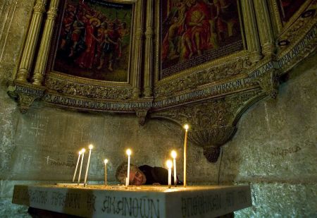 Ολοκληρώθηκαν τα έργα αποκατάστασης του Παναγίου Τάφου