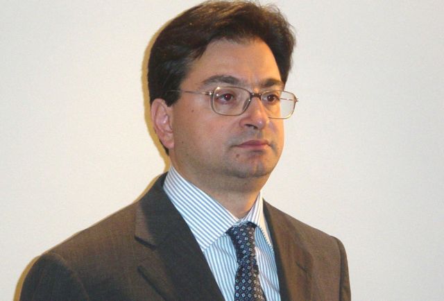 Καραβίας: Η Eurobank θα ξεπεράσει τον φετινό στόχο μείωσης «κόκκινων δανείων»