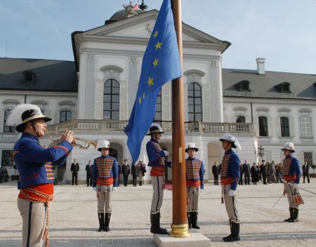 Σλοβακία: Η EE σκοπεύει να κάνει «πολύ επώδυνο» το Brexit