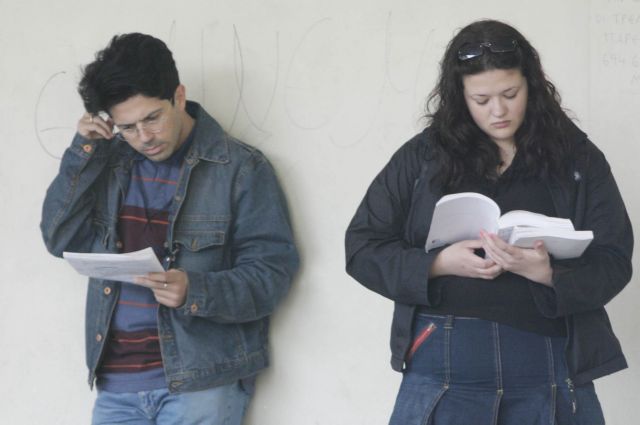 Διπλασιασμό της σχολικής ύλης στη Γ’ Λυκείου καταγγέλλουν οι χημικοί