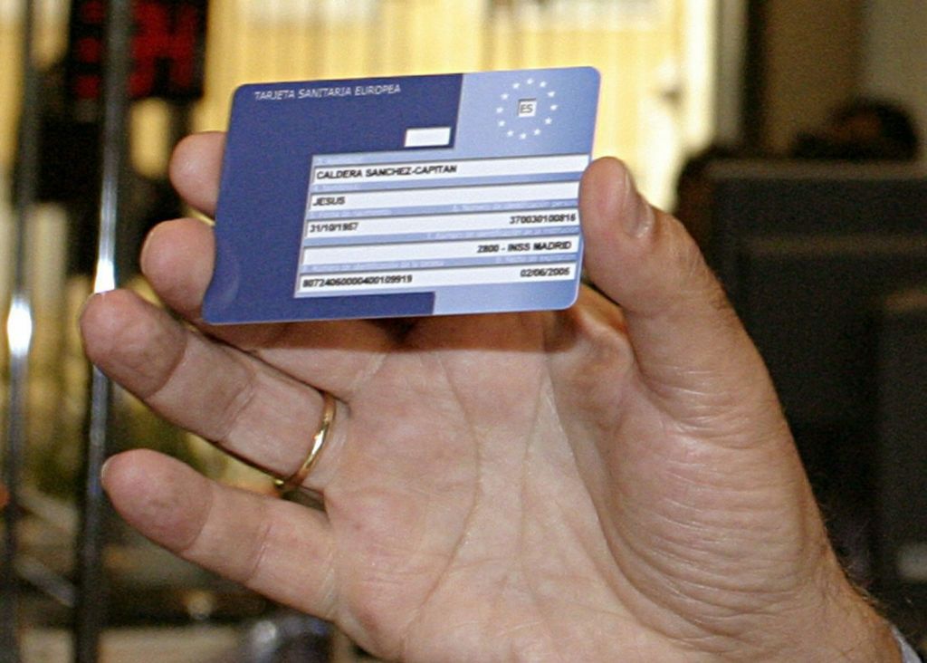 Κάρτας υγείας για τους πρόσφυγες και μετανάστες ετοιμάζει το υπουργείο