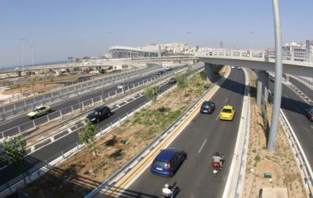 Η Περιφέρεια κάνει λίφτινγκ στο Φάληρο