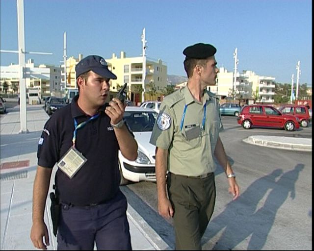 Η ΕΛ.ΑΣ. κινδυνεύει από… συνακροάσεις