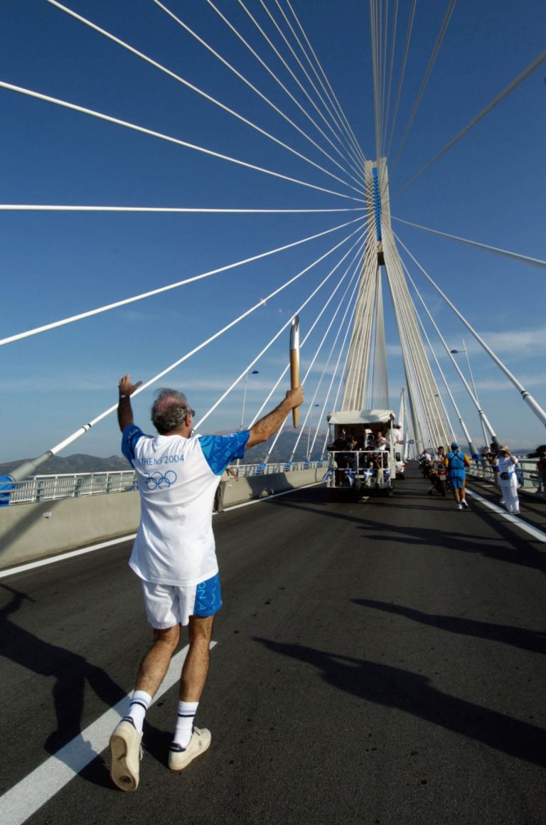 Τη γέφυρα Ρίου- Αντιρρίου διασχίζει το Σάββατο η Ολυμπιακή Φλόγα | tovima.gr