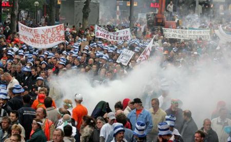 Ολλανδία: Κύμα απεργιών για τις συλλογικές συμβάσεις εργασίας