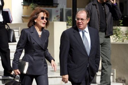 Θεόδωρος Αγγελόπουλος: Αρον-άρον πουλάει οκτώ τάνκερ