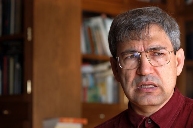 Η Hurriyet έκοψε τον νομπελίστα συγγραφέα Ορχάν Παμούκ υπό τον φόβο… Ερντογάν | tovima.gr