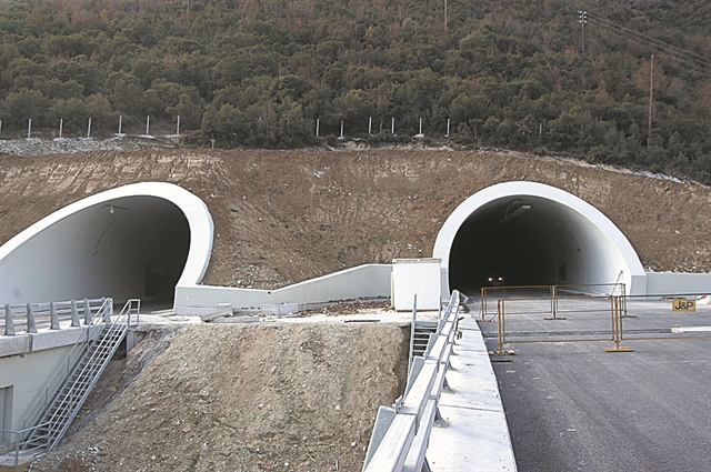 Σε κρίσιμη στροφή τα μεγάλα έργα