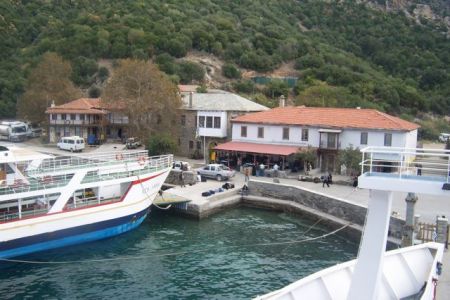 Επικρίσεις από Λιμενικούς για τη σύσταση Λιμεναρχείου Αγίου Ορους