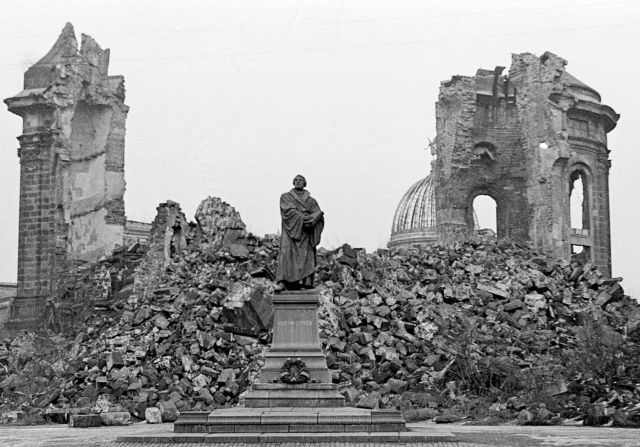 Από την Μπελ Επόκ στον Ψυχρό Πόλεμο