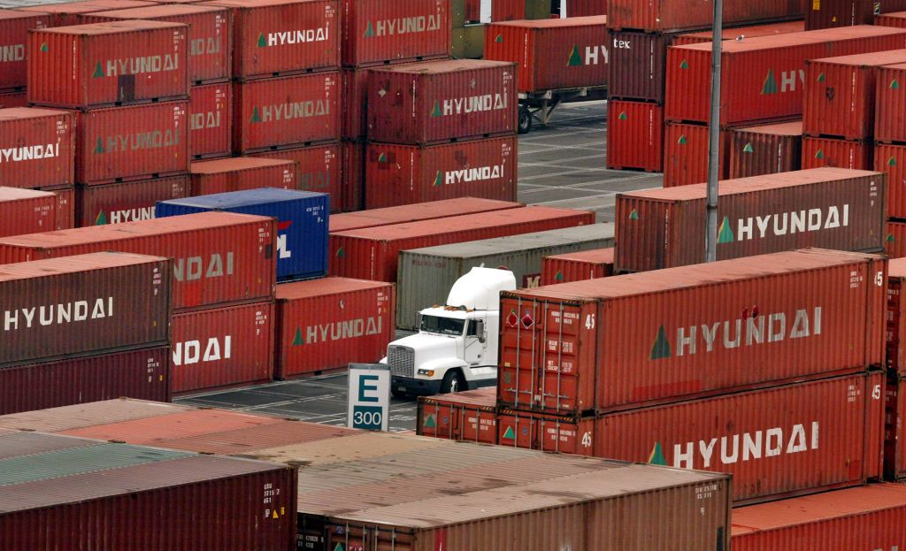 ΕΛΣΤΑΤ: Μειώθηκε 24,2% το έλλειμμα εμπορικού ισοζυγίου τον Σεπτέμβριο