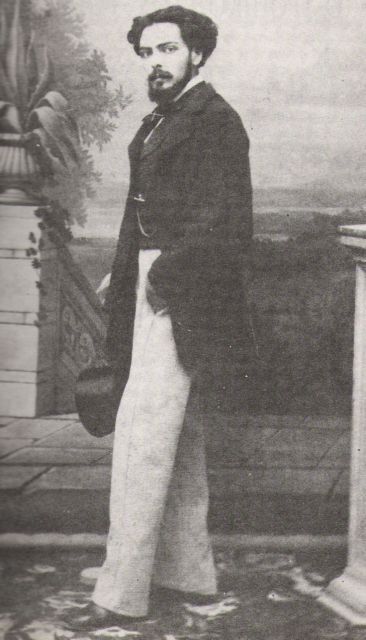 Ενας μαραθώνιος εικοτολογίας