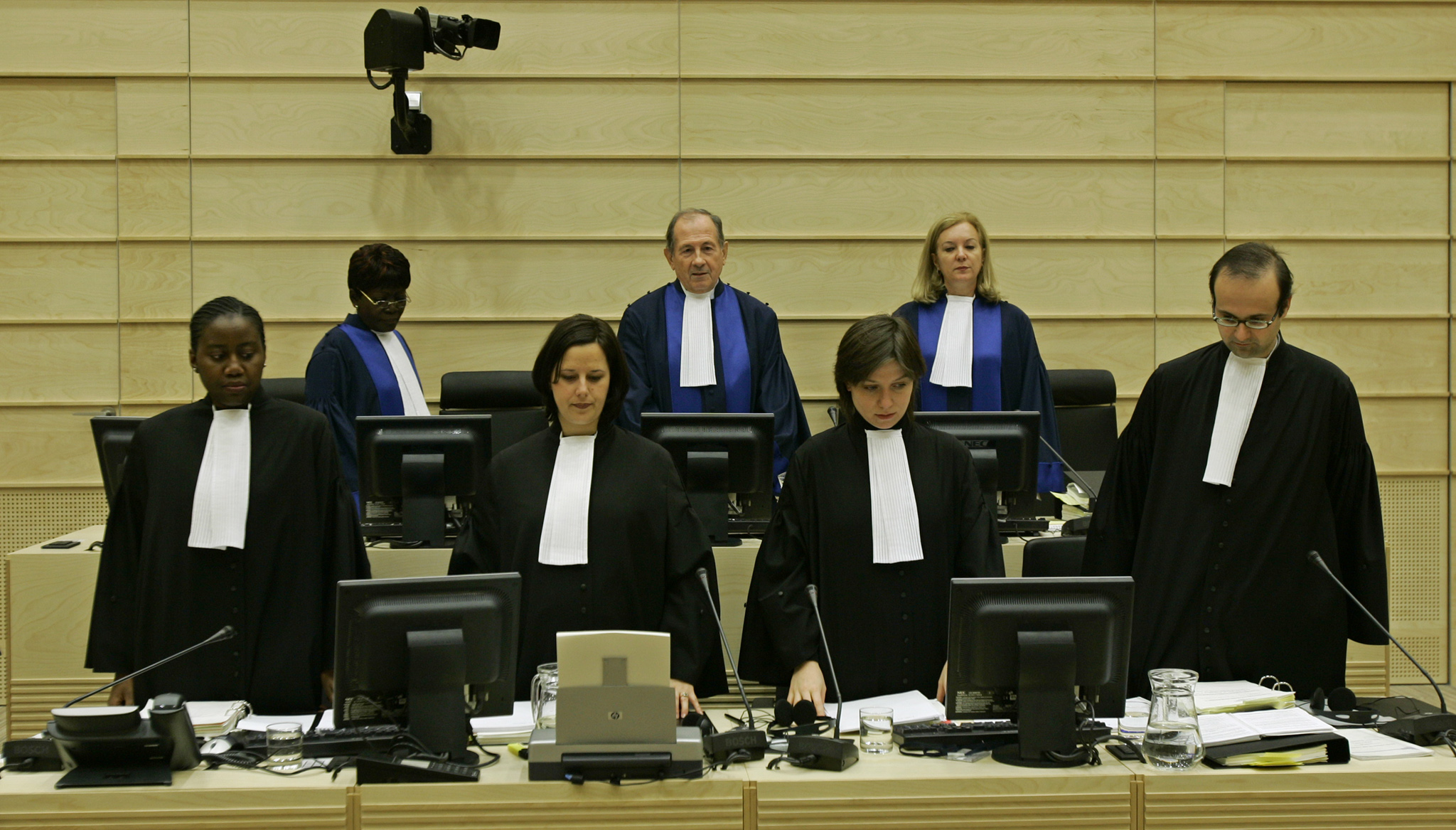 Δικαστική ντρίμπλα των Σκοπίων στη Χάγη