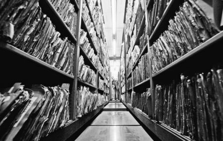 Έτοιμος ο τηλεφωνικός αριθμός για τους φακέλους πολιτικών φρονημάτων