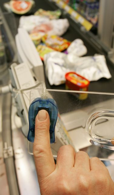 Το πλαστικό χρήμα του μέλλοντος θα είναι αόρατο