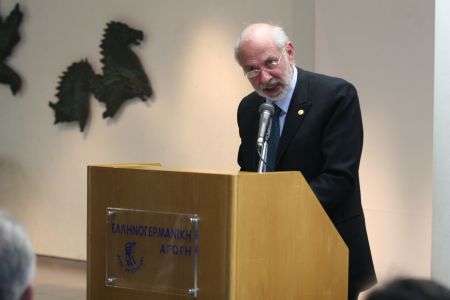 Πέθανε ο ακαδημαϊκός Άγγελος Δεληβορριάς