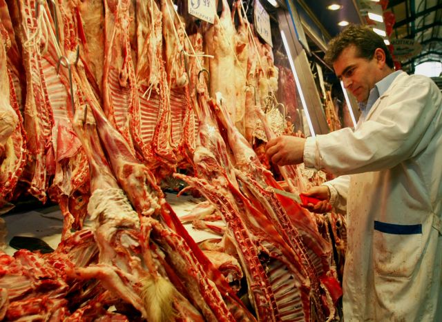 Επιχείρηση στην Β. Ελλάδα βάφτιζε αρνιά από την Ρουμανία ελληνικά