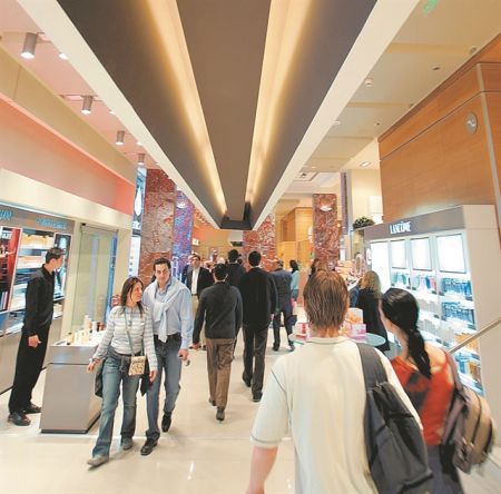 Συμφωνία €60 εκατ. στο λιανικό εμπόριο