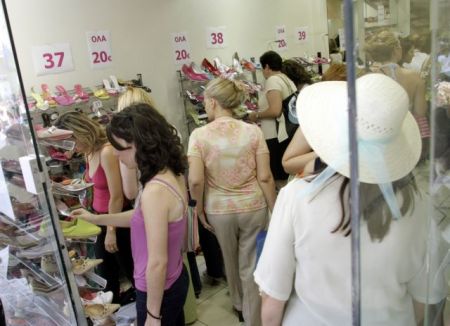 Αποπληθωρισμός για 41ο συνεχόμενο μήνα