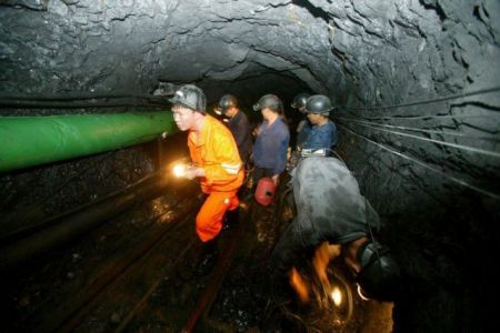 Κίνα: 11 μεταλλωρύχοι νεκροί και 23 διασωθέντες σε έκρηξη σε μεταλλείο