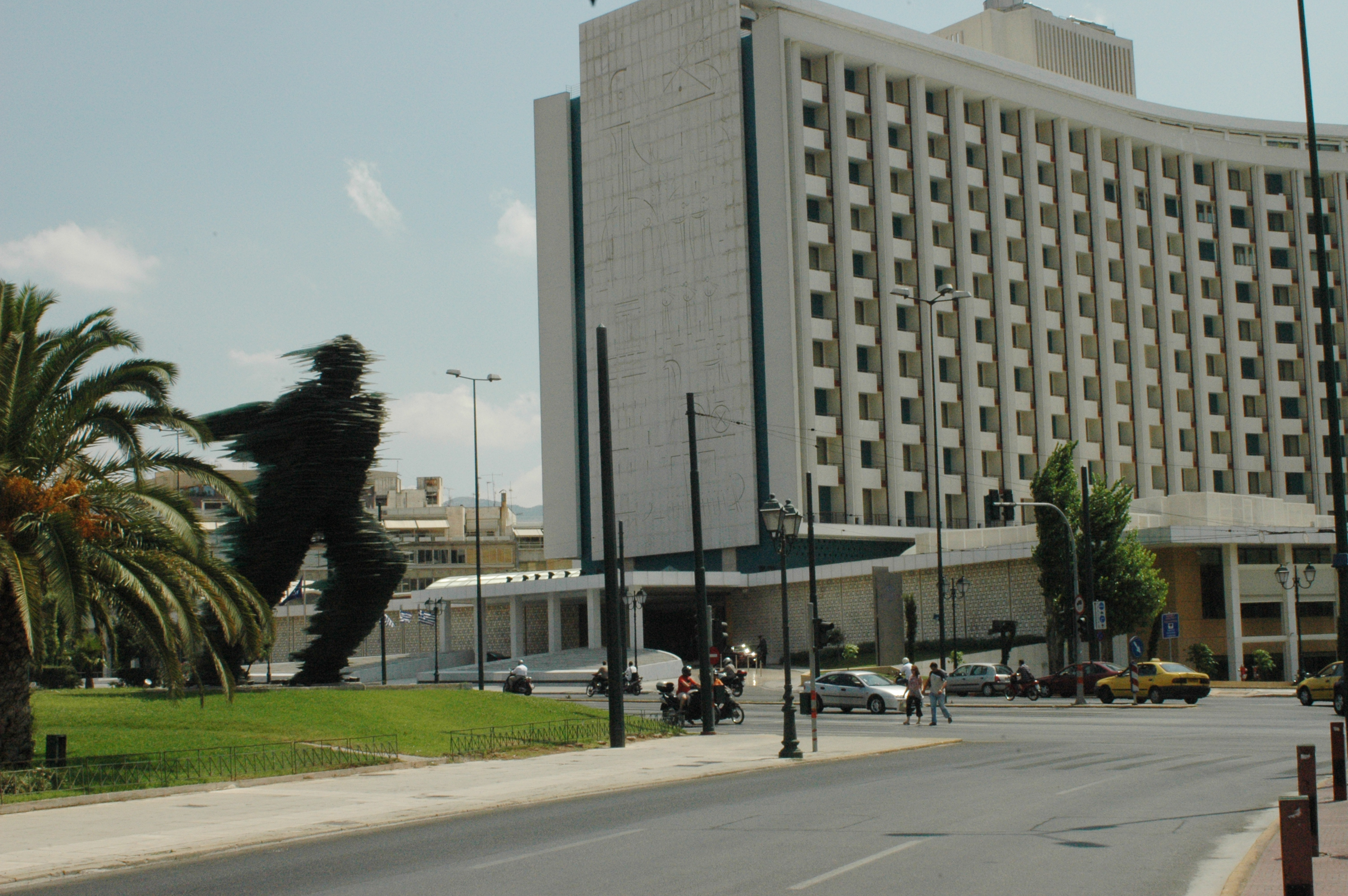 Ντρίμπλα με συνάντηση τεχνικών κλιμακίων και σε Κάραβελ