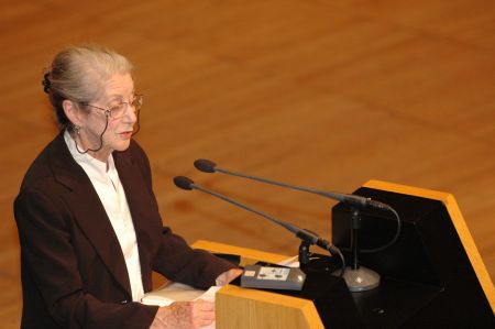 Πέθανε η βραβευμένη με Νομπέλ συγγραφέας Ναντίν Γκόρντιμερ