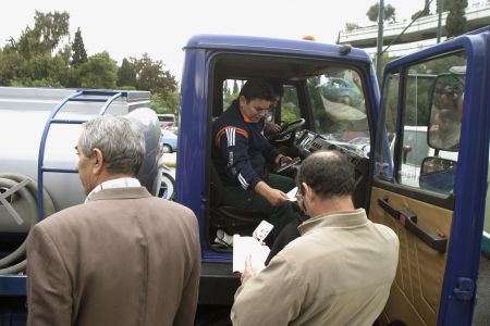Σχέδιο «αράχνη»: Οι αόρατοι ελεγκτές της Εφορίας για τις αποδείξεις