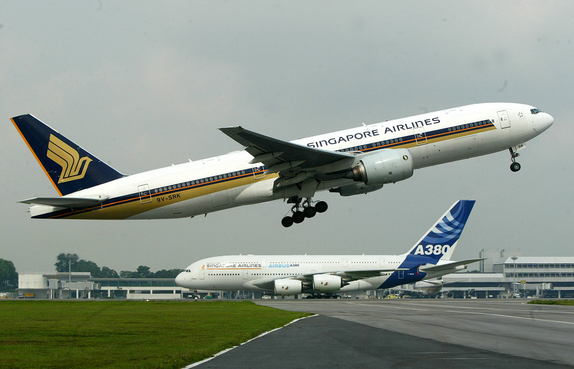 Απειλή για βόμβα και σε πτήση της Singapore